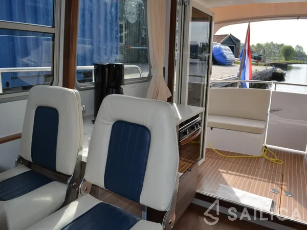 De Drait Bravoure 34 - Yacht Charter Sailica