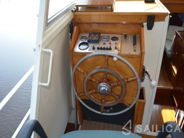 De Drait Doerak 850 OK - Yacht Charter Sailica