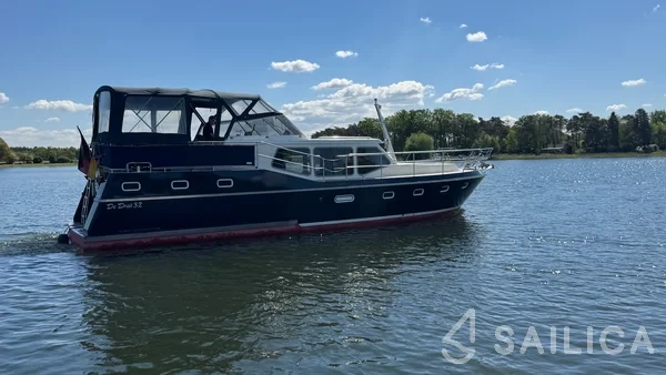 De Drait Renal 45 - Yacht Charter Sailica