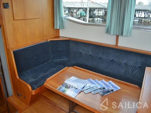 De Drait Stabila 1320 - Yacht Charter Sailica