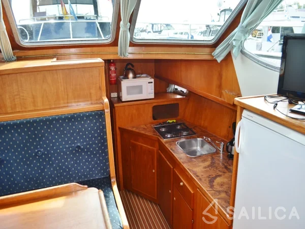 De Drait Stabila 1320 - Yacht Charter Sailica