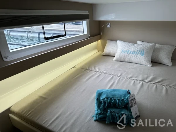 Aventura 37 - Yacht Charter Sailica