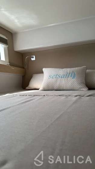 Aventura 37 - Yacht Charter Sailica