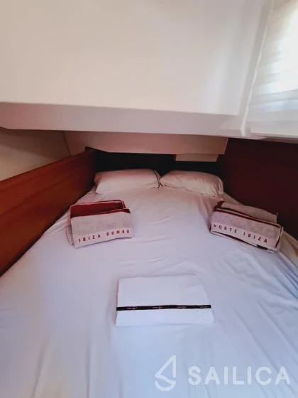 Sun Odyssey 449 - Yacht Charter Sailica