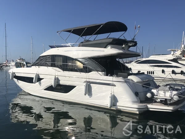Bavaria R55 - Yacht Charter Sailica