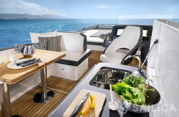 Bavaria R55 - Yacht Charter Sailica