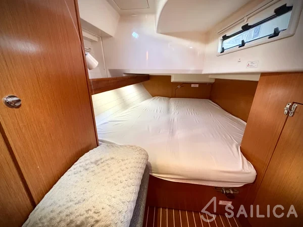 Bavaria 45 Cruiser - Yacht Charter Sailica