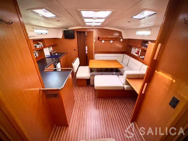 Bavaria 45 Cruiser - Yacht Charter Sailica