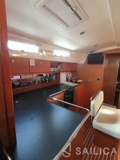 Bavaria 45 Cruiser - Yacht Charter Sailica