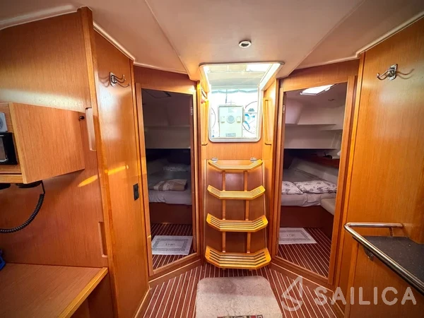 Bavaria 45 Cruiser - Yacht Charter Sailica
