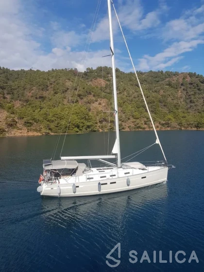 Bavaria 45 Cruiser - Yacht Charter Sailica