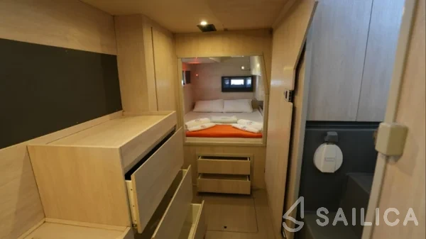 Leopard 40 - Yacht Charter Sailica