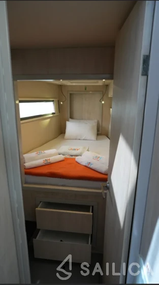 Leopard 40 - Yacht Charter Sailica