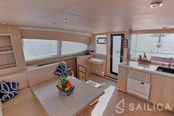 Leopard 40 - Yacht Charter Sailica