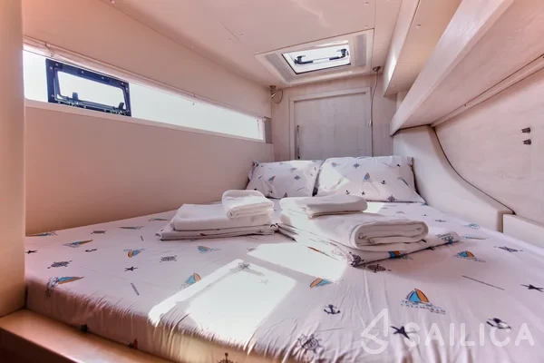 Leopard 40 - Yacht Charter Sailica