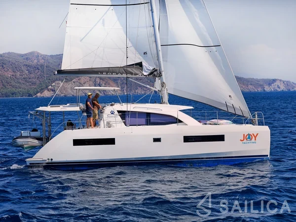 Leopard 40 - Yacht Charter Sailica