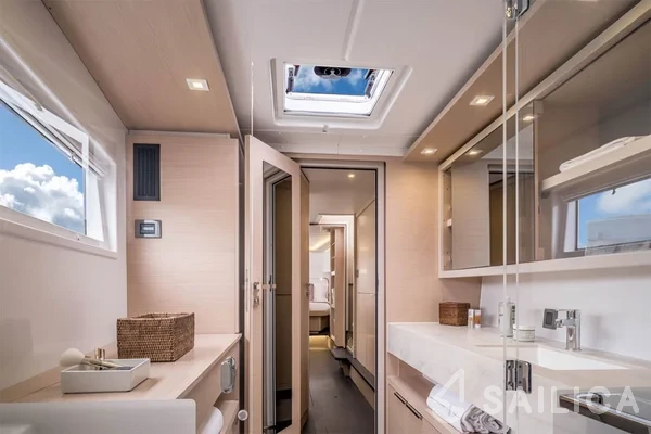 Lagoon 46  - Yacht Charter Sailica