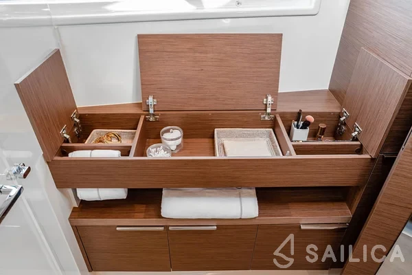 Lagoon 46  - Yacht Charter Sailica