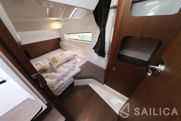 Antares 9 OB - Yacht Charter Sailica