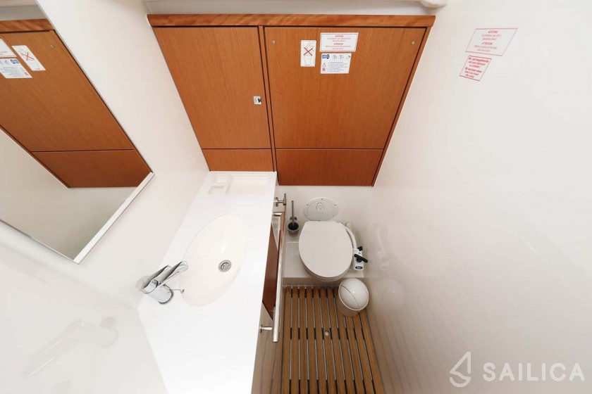 Bavaria Cruiser 46 Style - Yacht Charter Sailica