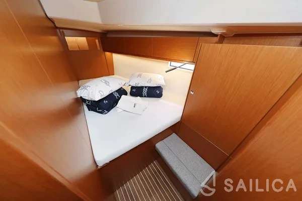 Bavaria Cruiser 46 Style - Yacht Charter Sailica