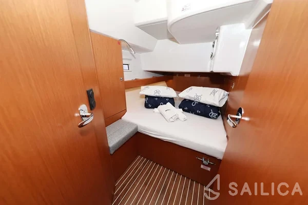 Bavaria Cruiser 46 Style - Yacht Charter Sailica