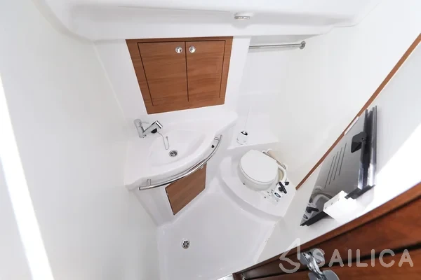 Elan Impression 40.1 - Yacht Charter Sailica