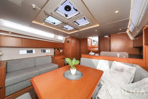 Bavaria C50 - Yacht Charter Sailica