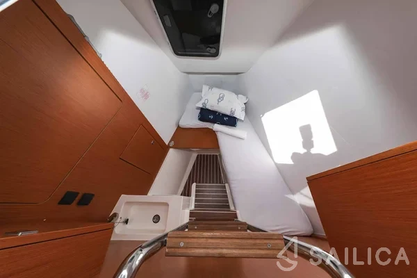Bavaria C50 - Yacht Charter Sailica