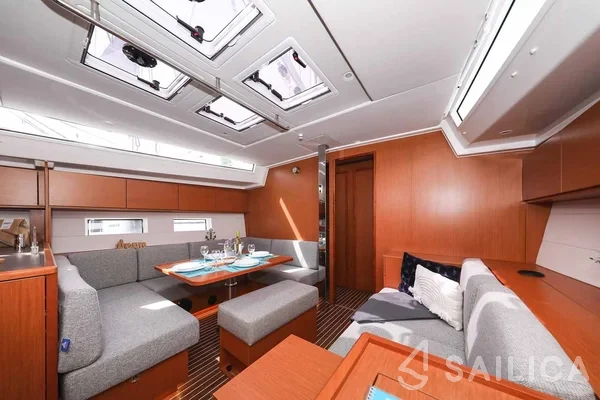 Bavaria C50 - Yacht Charter Sailica