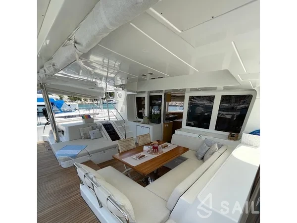 Lagoon 52F - Yacht Charter Sailica