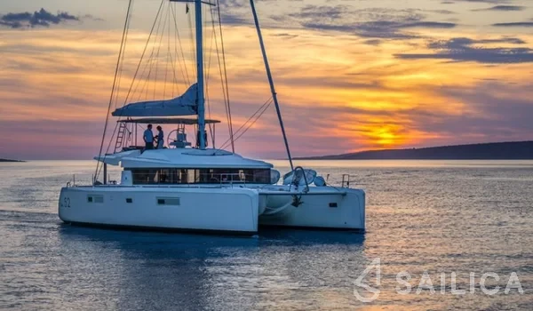 Lagoon 52F - Yacht Charter Sailica