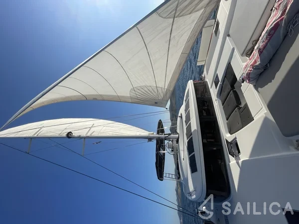 Lagoon 52F - Yacht Charter Sailica