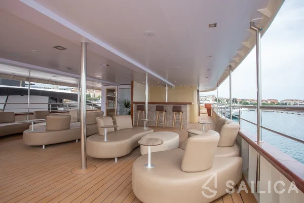 Swallow - Yacht Charter Sailica