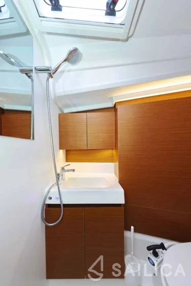Sun Odyssey 380 - Yacht Charter Sailica