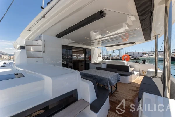 Lagoon 51 - Yacht Charter Sailica