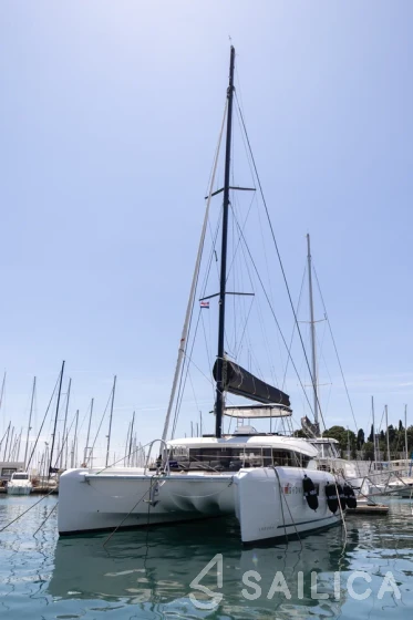Lagoon 51 - Yacht Charter Sailica