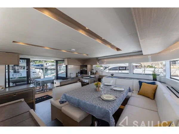Lagoon 51 - Yacht Charter Sailica