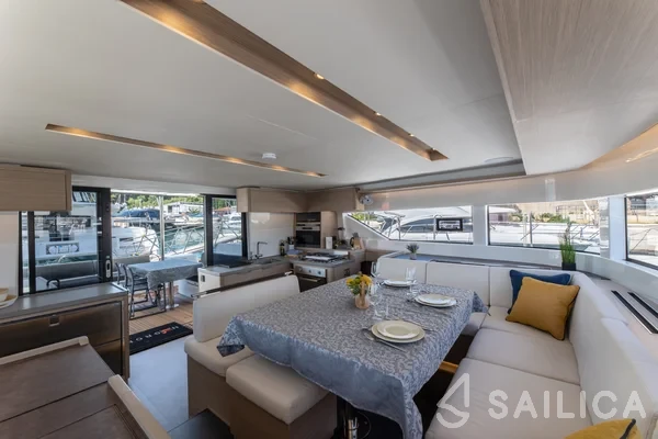 Lagoon 51 - Yacht Charter Sailica