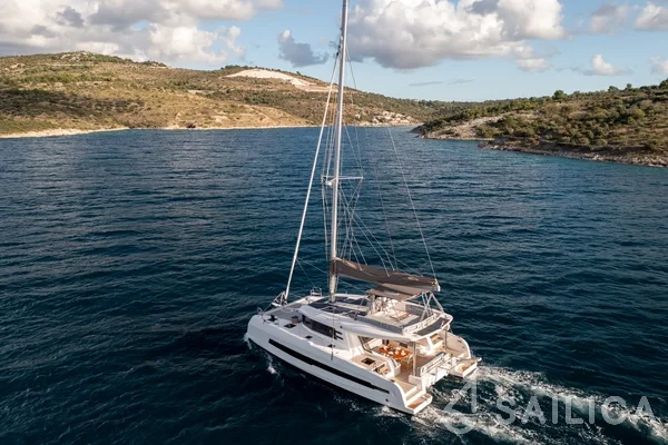 Cervetti 44 - Yacht Charter Sailica