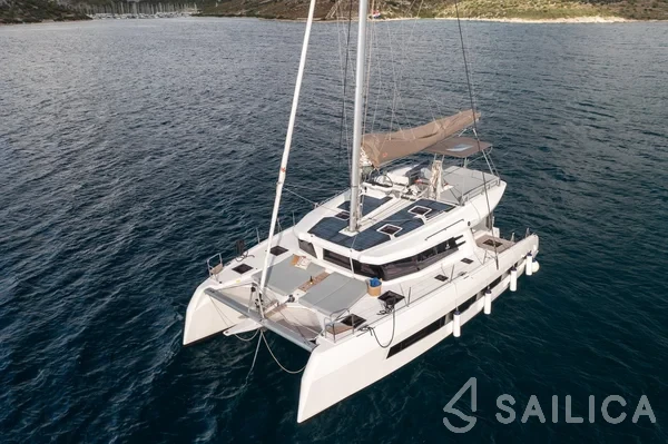 Cervetti 44 - Yacht Charter Sailica