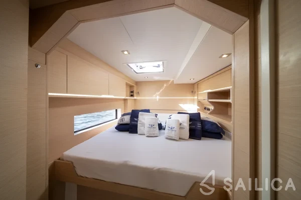 Cervetti 44 - Yacht Charter Sailica