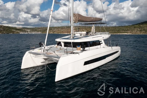 Cervetti 44 - Yacht Charter Sailica