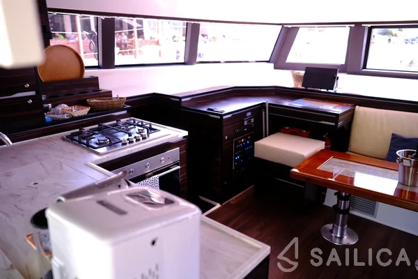 Cervetti 44 - Yacht Charter Sailica