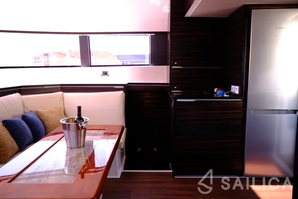 Cervetti 44 - Yacht Charter Sailica