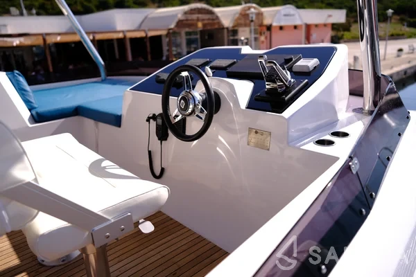 Cervetti 44 - Yacht Charter Sailica