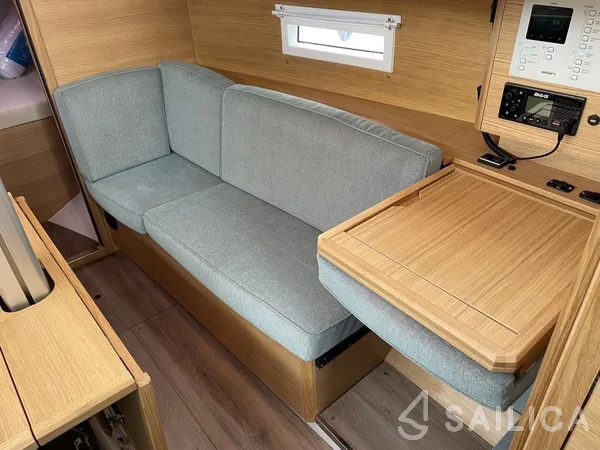 Elan E4 - Yacht Charter Sailica