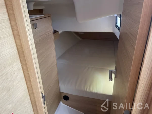 Elan E4 - Yacht Charter Sailica