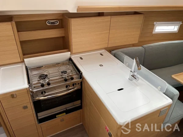Elan E4 - Yacht Charter Sailica