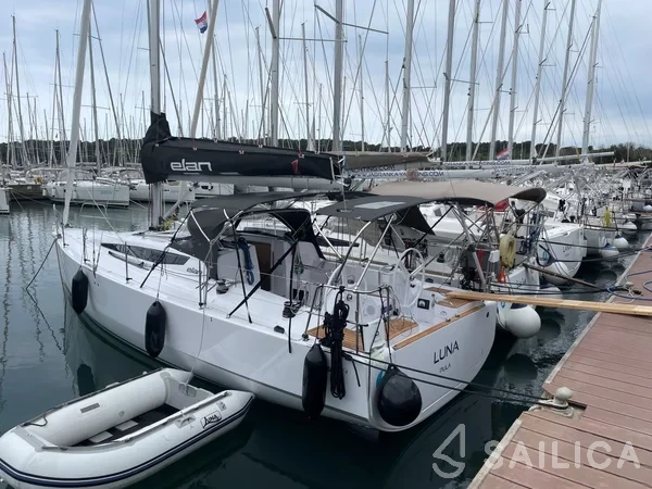 Elan E4 - Yacht Charter Sailica